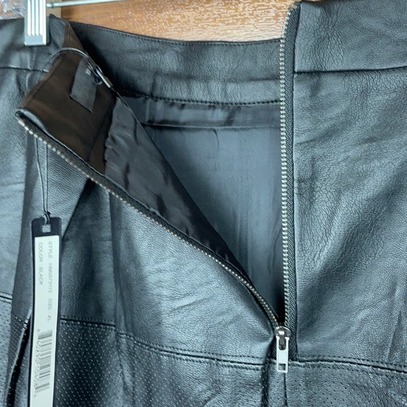 Harve' Benard faux leather women’s skirt  size.small,medium,Large,X-Large - Picture 3 of 12